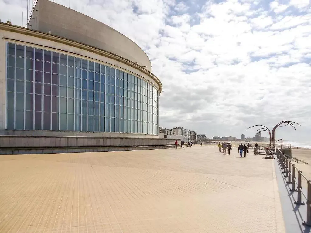 Luxury Apartment With Free Parking Ostende